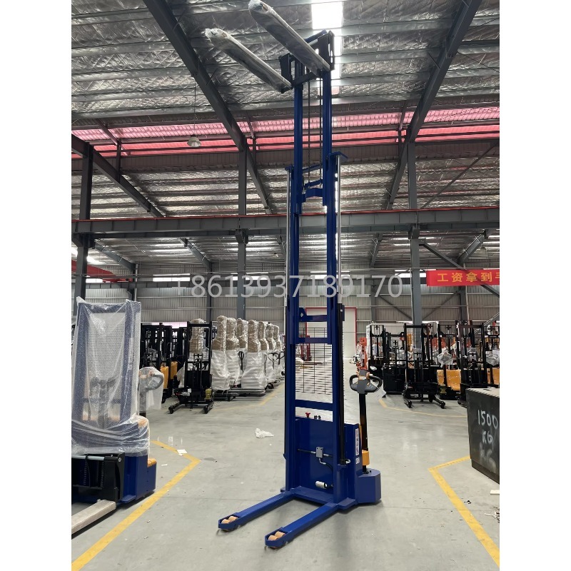 2ton 4.5meter Triplex Mast Sta - Electric Forklift recension och pris