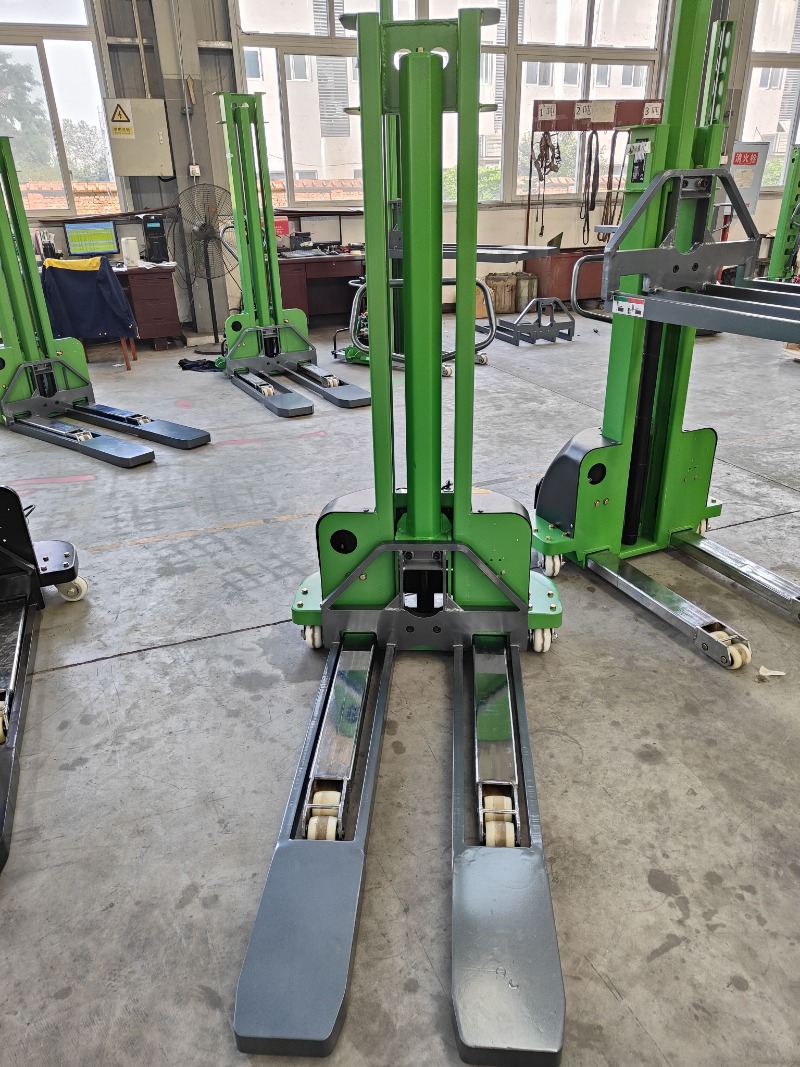 1000kg 1300kg 1500kg Self Load - Electric Forklift recension och pris